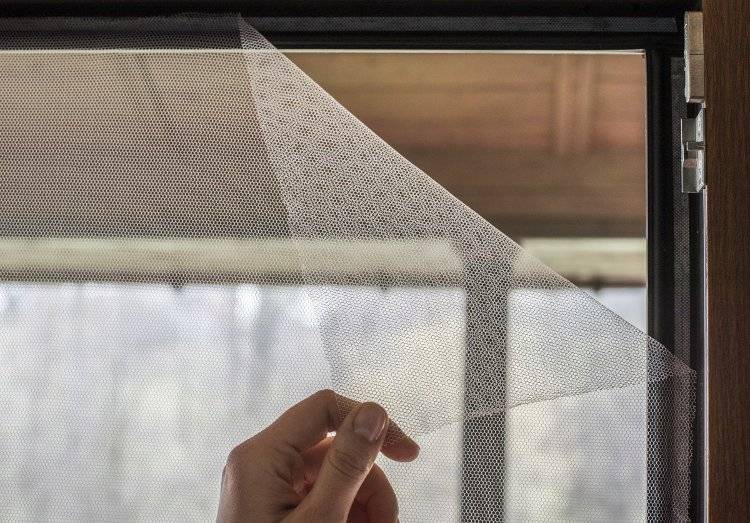 Москитная сетка на пластиковые окна своими руками: инструкция изготовления