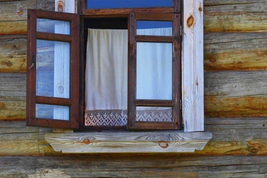 Окна деревенского дома картинки